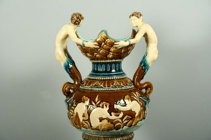 figurální váza