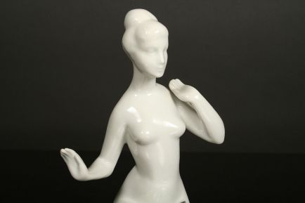 akt